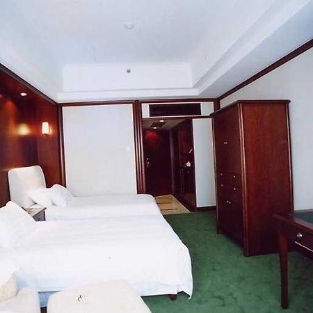 Pacific Luck Hotel Sanghaj Kültér fotó